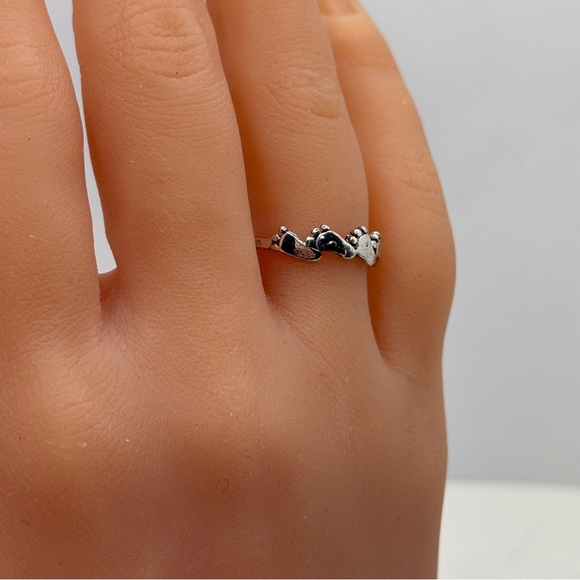 Baby Feet Ring - Picture 4 of 4